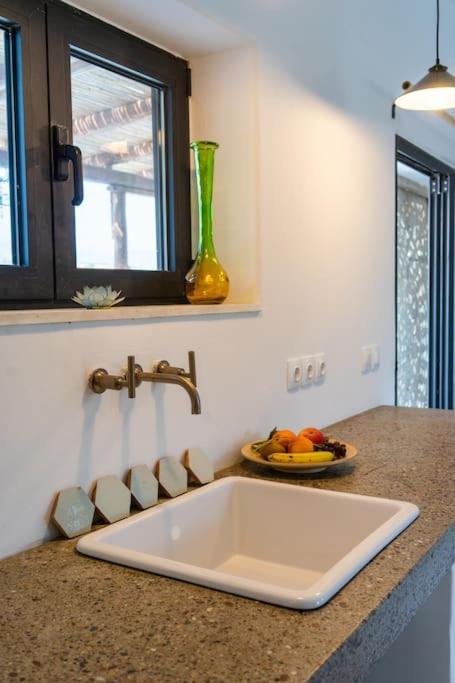 Villa Louloudia Stylish Luxury Villa With Private Pool Pitsidia Exteriör bild